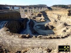 Steinbruch Rohr bei Meiningen in der Rhön, Thüringen, (D) (1) 15. April 2015 (Unterer Muschelkalk, Trias).JPG